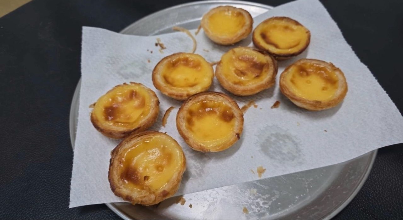 Le dessus caramélisé et doré, signature du pastel de nata